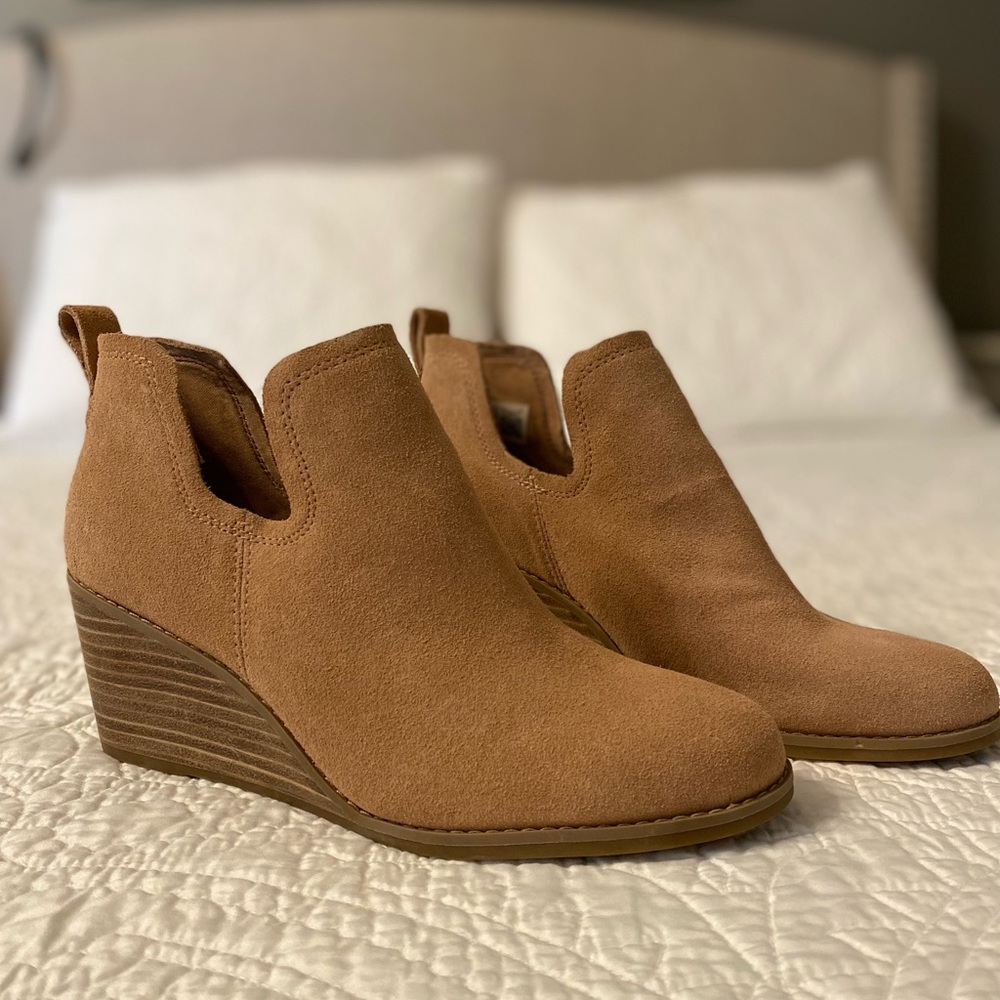 Toms Tan Ankle Booties